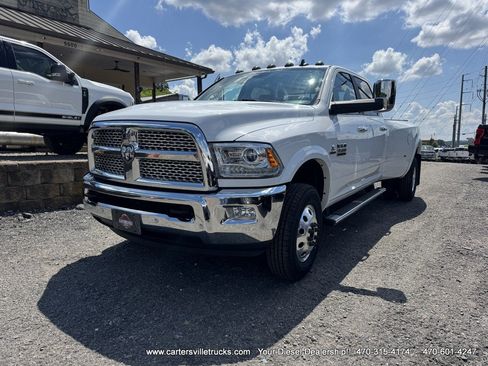 Used 2017 RAM 3500 Laramie AWD/4WD image 2