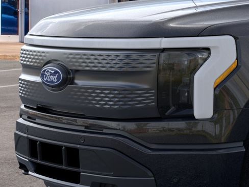 New 2025 Ford F150 Lightning Flash AWD/4WD image 41