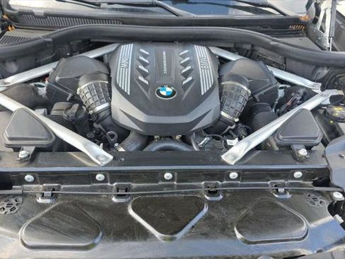 Used 2020 BMW X7 M50i AWD/4WD image 26