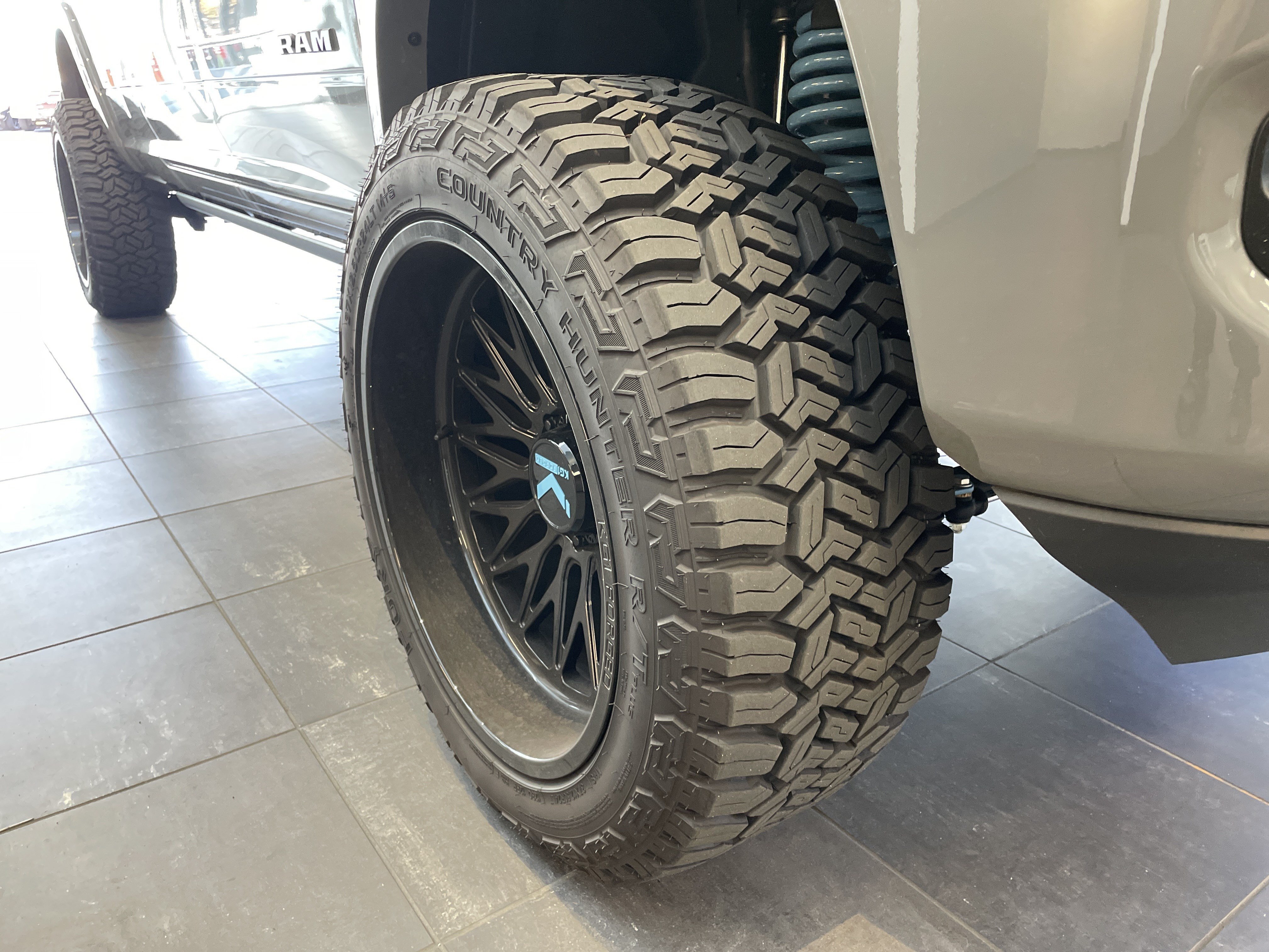 Used 2026 RAM 2500 Limited AWD/4WD image 14