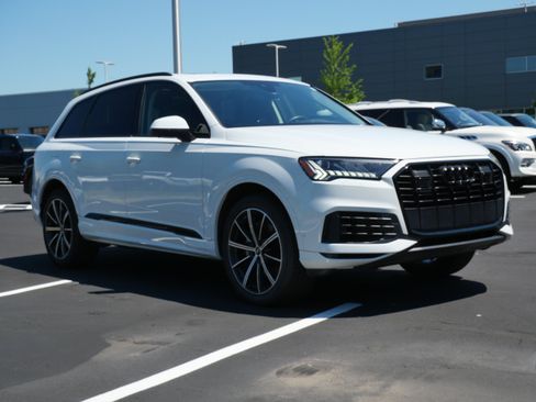 Used 2024 Audi Q7 3.0T Premium Plus AWD/4WD image 7