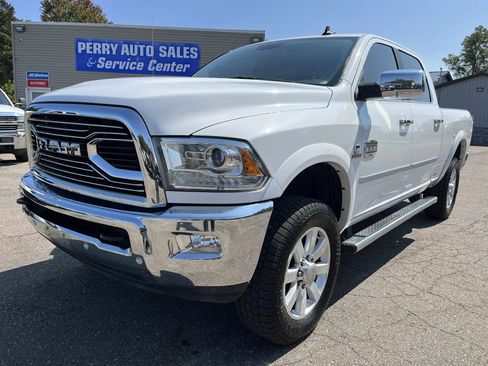 Used 2018 RAM 2500 Longhorn image 2