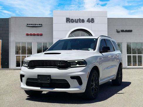 Used 2025 Dodge Durango GT AWD/4WD image 2