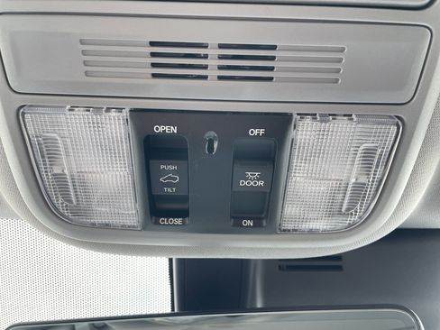 Used 2021 Honda Pilot Special Edition image 35