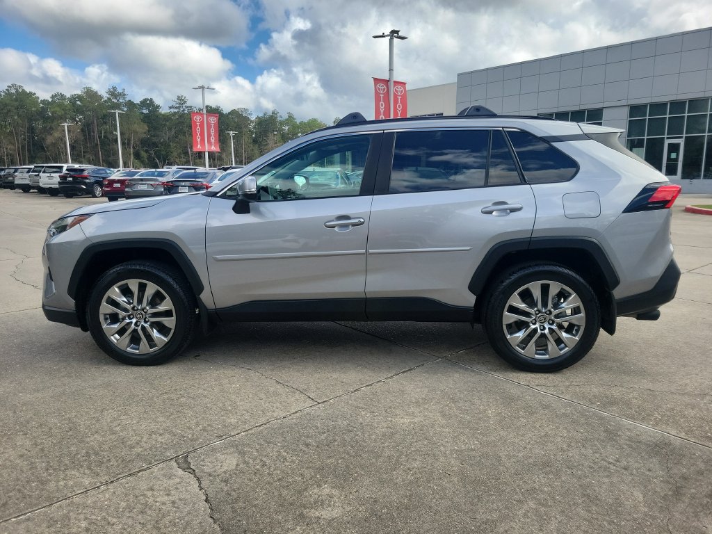 Certified 2025 Toyota RAV4 XLE Premium FWD image 2