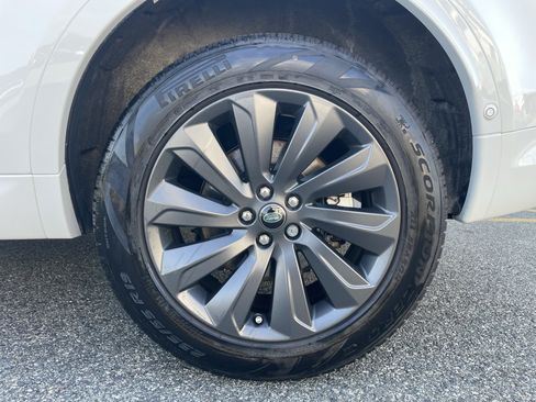 Certified 2025 Land Rover Discovery Sport S AWD/4WD image 10