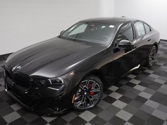 New 2026 BMW 530i xDrive w/ M Sport Package video 2