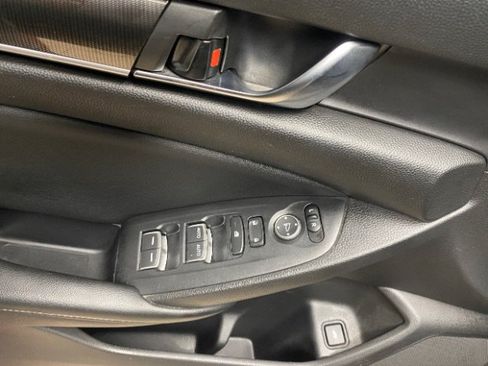 Used 2021 Honda Accord Sport image 19