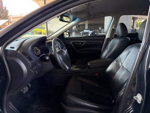 Used 2017 Nissan Altima 2.5 SL FWD image 17