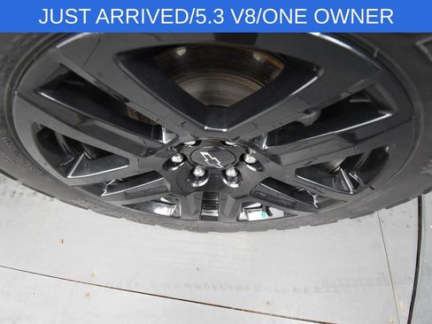Used 2023 Chevrolet Silverado 1500 LT Trail Boss w/ Convenience Package II image 9