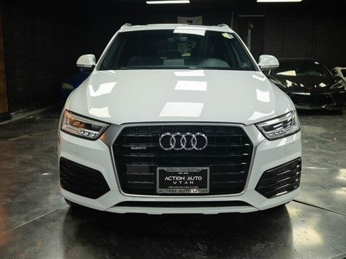 Used 2016 Audi Q3 2.0T Prestige w/ Prestige Package AWD/4WD image 3