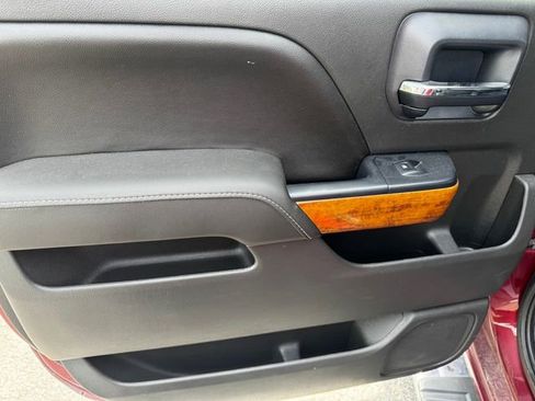 Used 2017 Chevrolet Silverado 1500 High Country AWD/4WD image 19