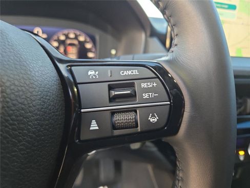 Used 2023 Honda Accord Touring image 12