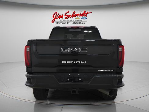 Used 2025 GMC Sierra 2500 Denali Ultimate image 5