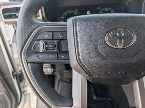 Used 2025 Toyota 4Runner Limited w/ Tow Technology Package AWD/4WD image 13