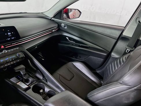 Used 2023 Hyundai Elantra Limited FWD image 25