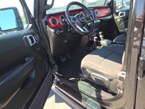 Used 2020 Jeep Gladiator Rubicon AWD/4WD image 10