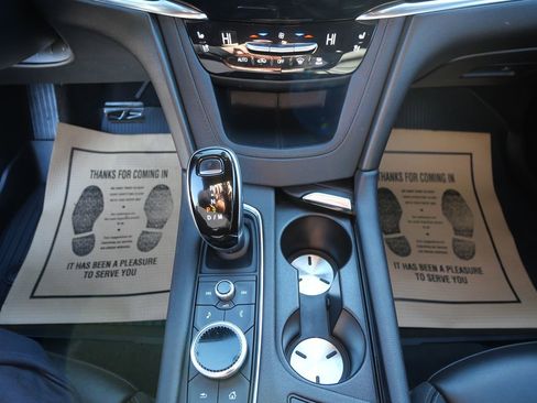 Used 2020 Cadillac XT6 Sport image 11