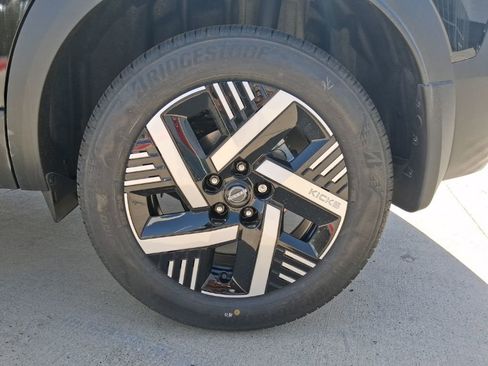 New 2026 Nissan Kicks SV w/ Cold Weather Package image 25