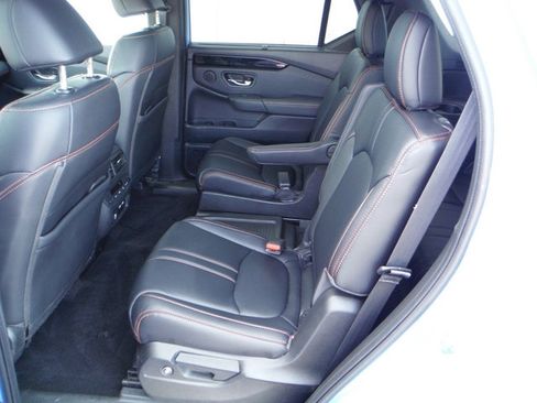 Used 2023 Honda Pilot TrailSport image 41