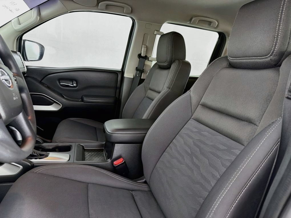 Used 2022 Nissan Frontier SV RWD image 34