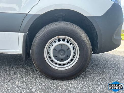 Used 2023 Mercedes-Benz Sprinter 2500 image 13