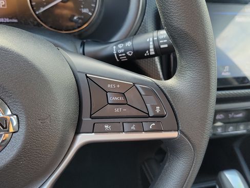 Certified 2021 Nissan Kicks SV FWD image 23