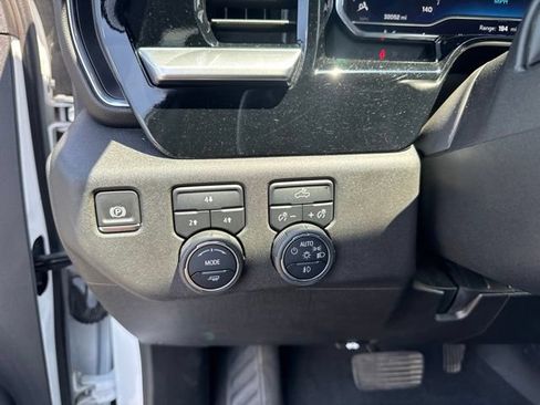 Used 2025 Chevrolet Silverado 2500 LT w/ Convenience Package AWD/4WD image 25