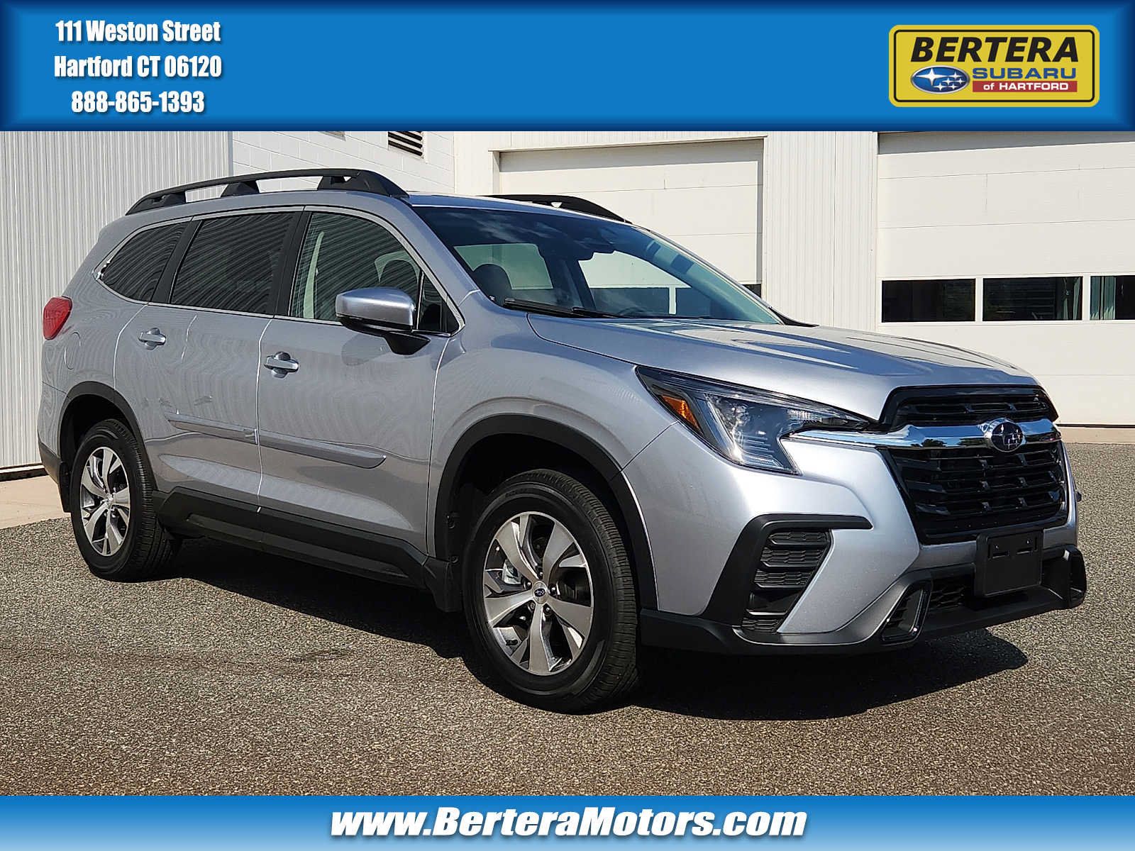 Used 2025 Subaru Ascent Premium AWD/4WD image 1