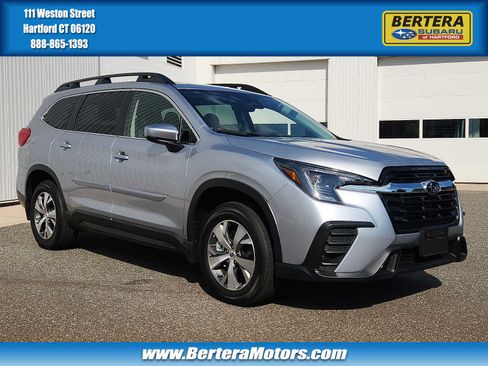 Certified 2025 Subaru Ascent Premium AWD/4WD image 1