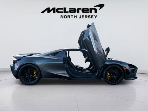 Used 2020 McLaren 720S Spider RWD image 10