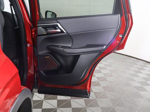 New 2026 Mitsubishi Outlander SE FWD image 29