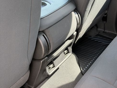 Used 2021 Chevrolet Silverado 1500 Custom image 34