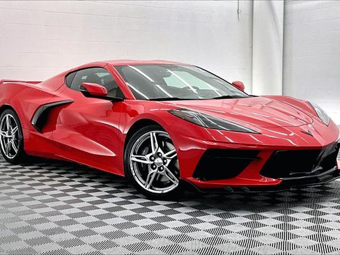 Used 2021 Chevrolet Corvette Stingray Preferred Cpe w/ Z51 Performance Package image 32