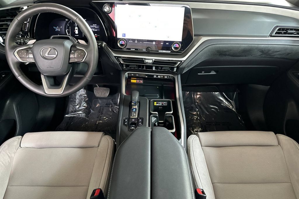 Used 2026 Lexus TX 350 AWD w/ Technology Package image 5