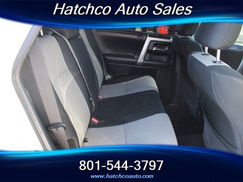 Used 2015 Toyota 4Runner SR5 AWD/4WD image 19