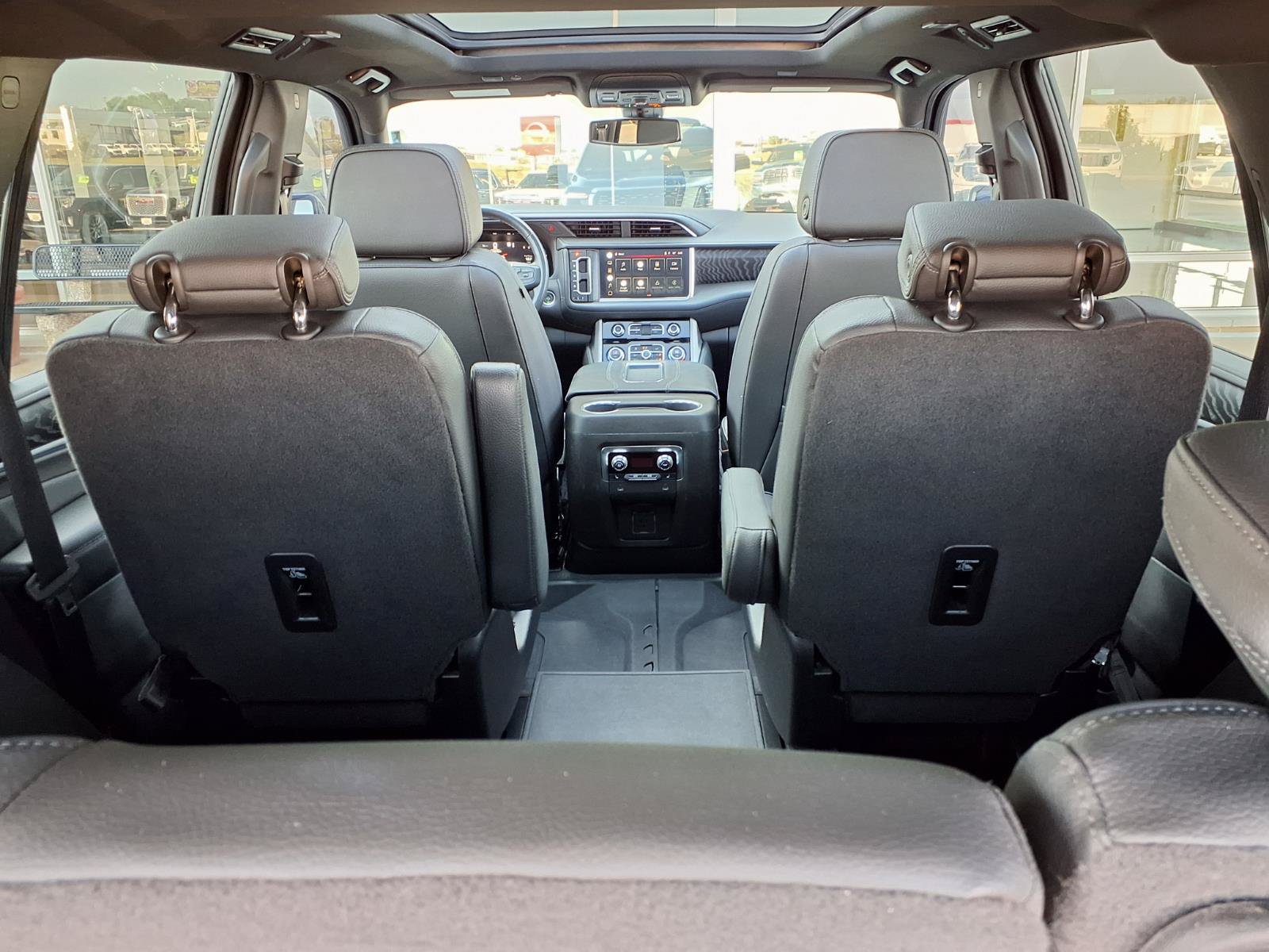 Used 2022 GMC Yukon Denali AWD/4WD image 31