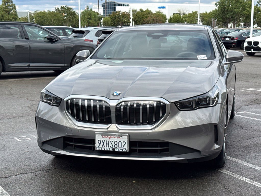 Used 2026 BMW 530i w/ Premium Package RWD image 3