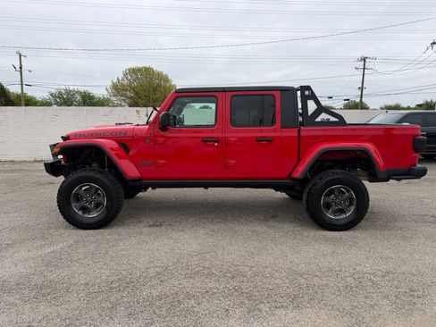 Used 2020 Jeep Gladiator Rubicon image 3