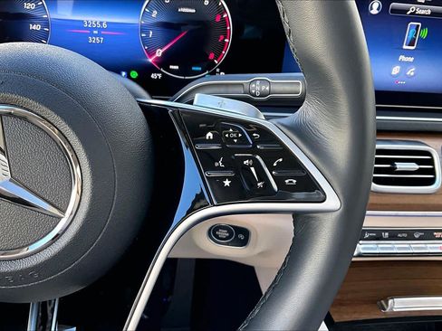 Used 2025 Mercedes-Benz GLE 350 4MATIC image 24