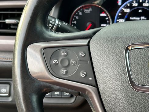 Used 2022 GMC Acadia AT4 w/ Technology Package AWD/4WD image 32