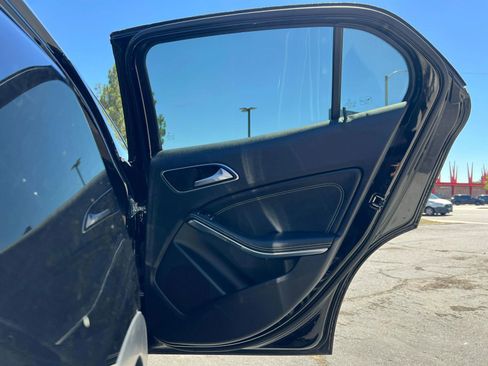 Used 2016 Mercedes-Benz GLA 250 4MATIC image 24