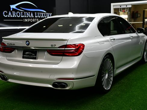 Used 2018 BMW ALPINA B7 xDrive image 4
