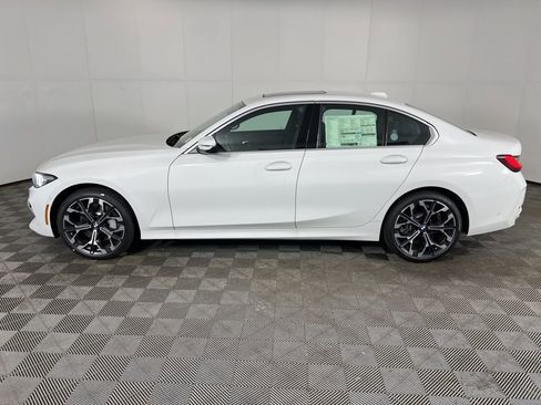 New 2026 BMW 330i xDrive Sedan w/ Convenience Package image 4