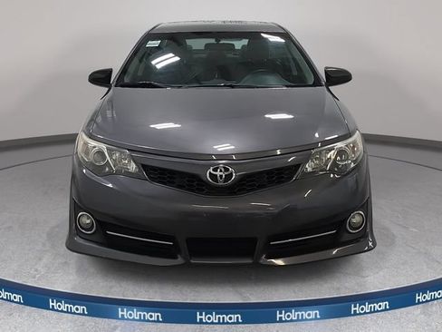 Used 2014 Toyota Camry SE FWD image 3