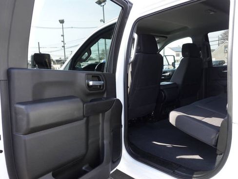 Used 2025 Chevrolet Silverado 2500 Custom w/ Custom Convenience Package AWD/4WD image 20