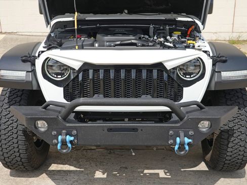Used 2022 Jeep Wrangler Unlimited Rubicon 4xe w/ Cold Weather Group AWD/4WD image 7