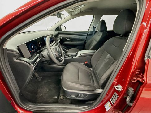 Used 2025 Hyundai Tucson SEL FWD image 13