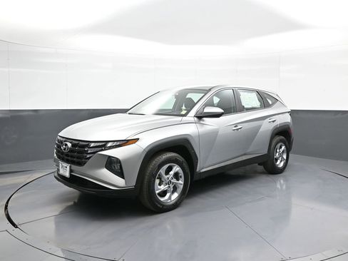 Used 2023 Hyundai Tucson SE image 10