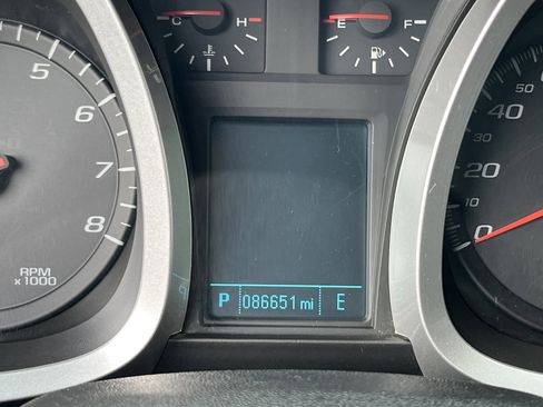 Used 2017 Chevrolet Equinox LT w/ Convenience Package image 5